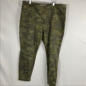 Ava & Viv Plus Size Camo Print Jegging